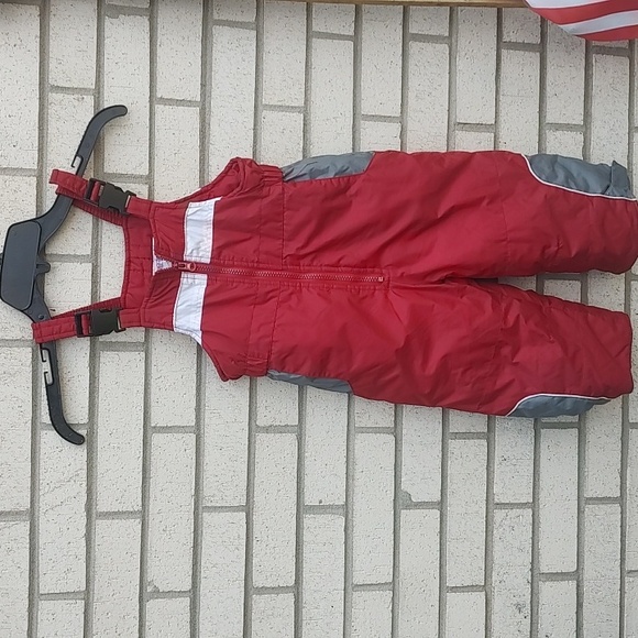 Snow Suit - Picture 3 of 10